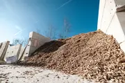 Copeaux de bois de peuplier en vrac dans une case - LOCNATUR