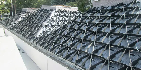 Image du produit : Cellule de rétention de substrat pour toit végétalisé en pente – Pyramide 92 mm
